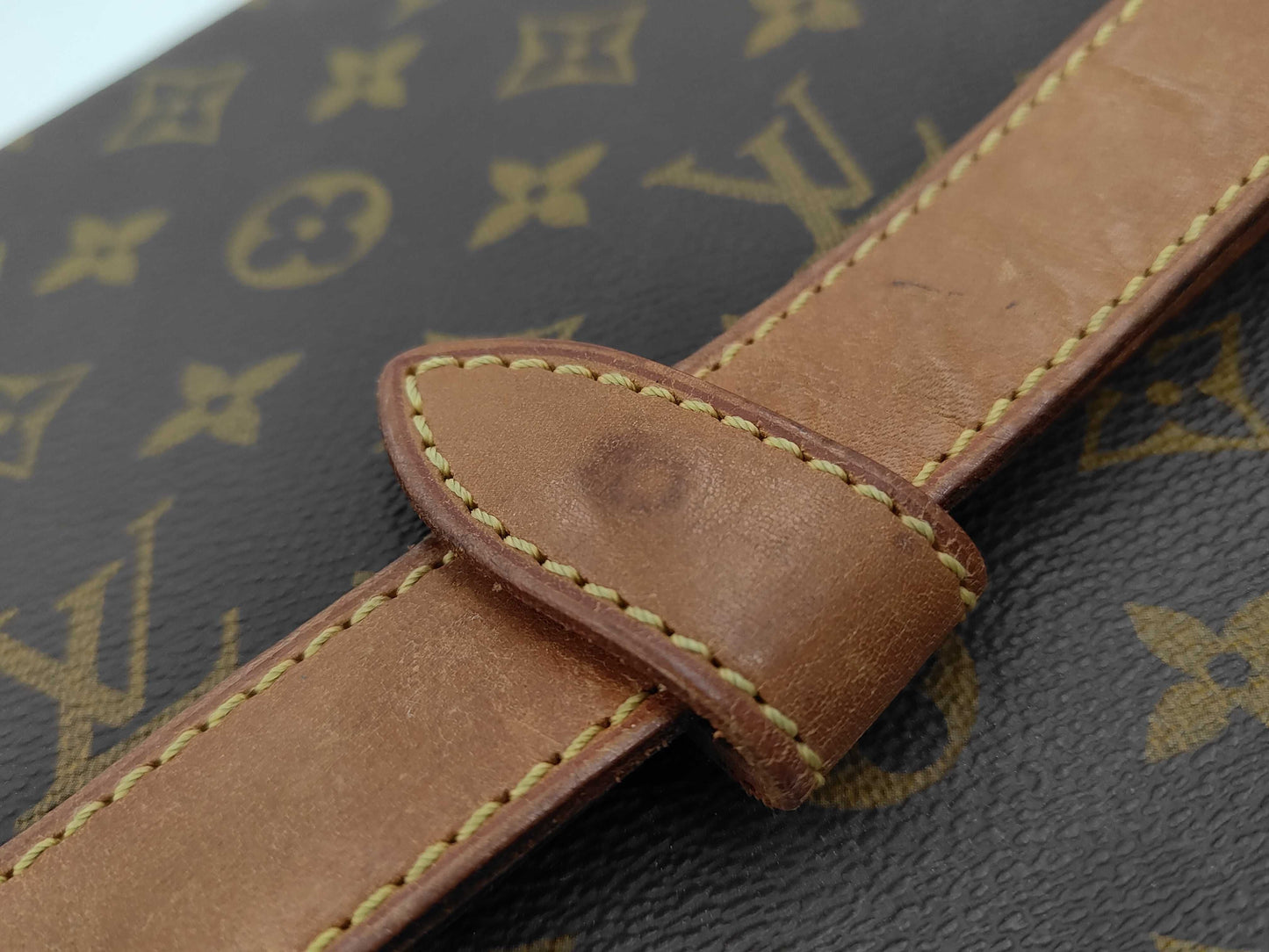 LOUIS VUITTON Louis Vuitton Monogram Pochette Priant Serial Unknown Clutch Bag