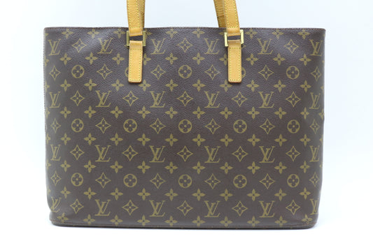 LOUIS VUITTON Monogram Luco Tote Bag