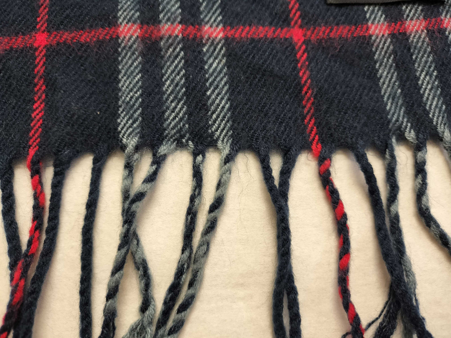 BURBERRY BURBERRY Novacheck 100% Cashmere Muffler Navy Muffler