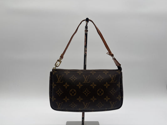 LOUIS VUITTON LOUIS VUITTON Pochette Accessoir Monogram Pouch Pouch