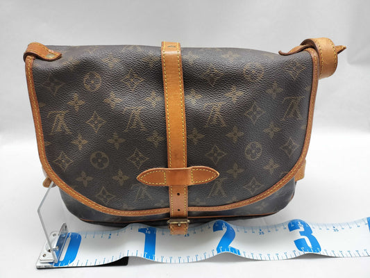 LOUIS VUITTON Monogram Monogram Saumur Messenger Bag Shoulder Bag