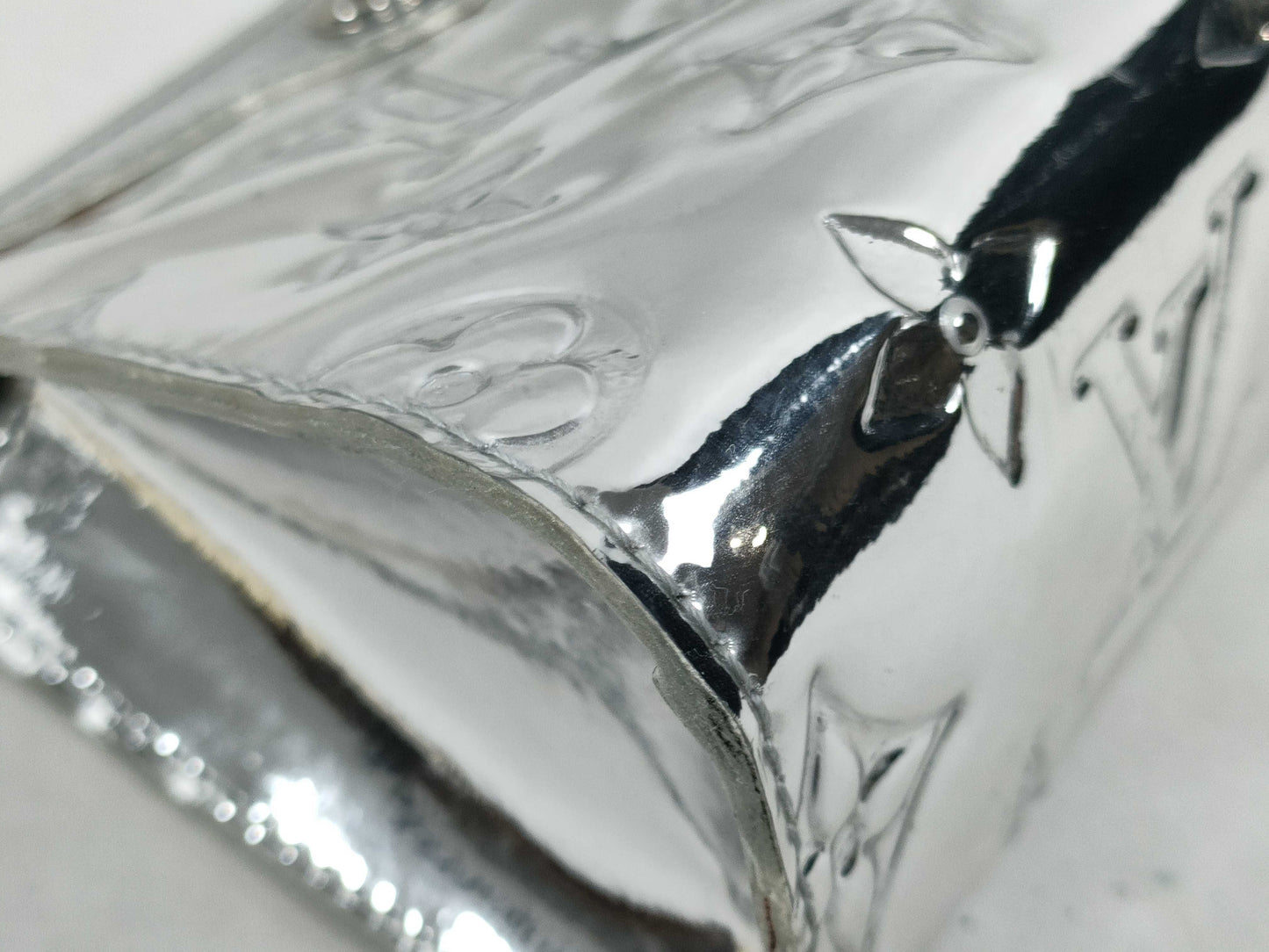 LOUIS VUITTON Monogram Miroir Truth Cosmetic Pouch