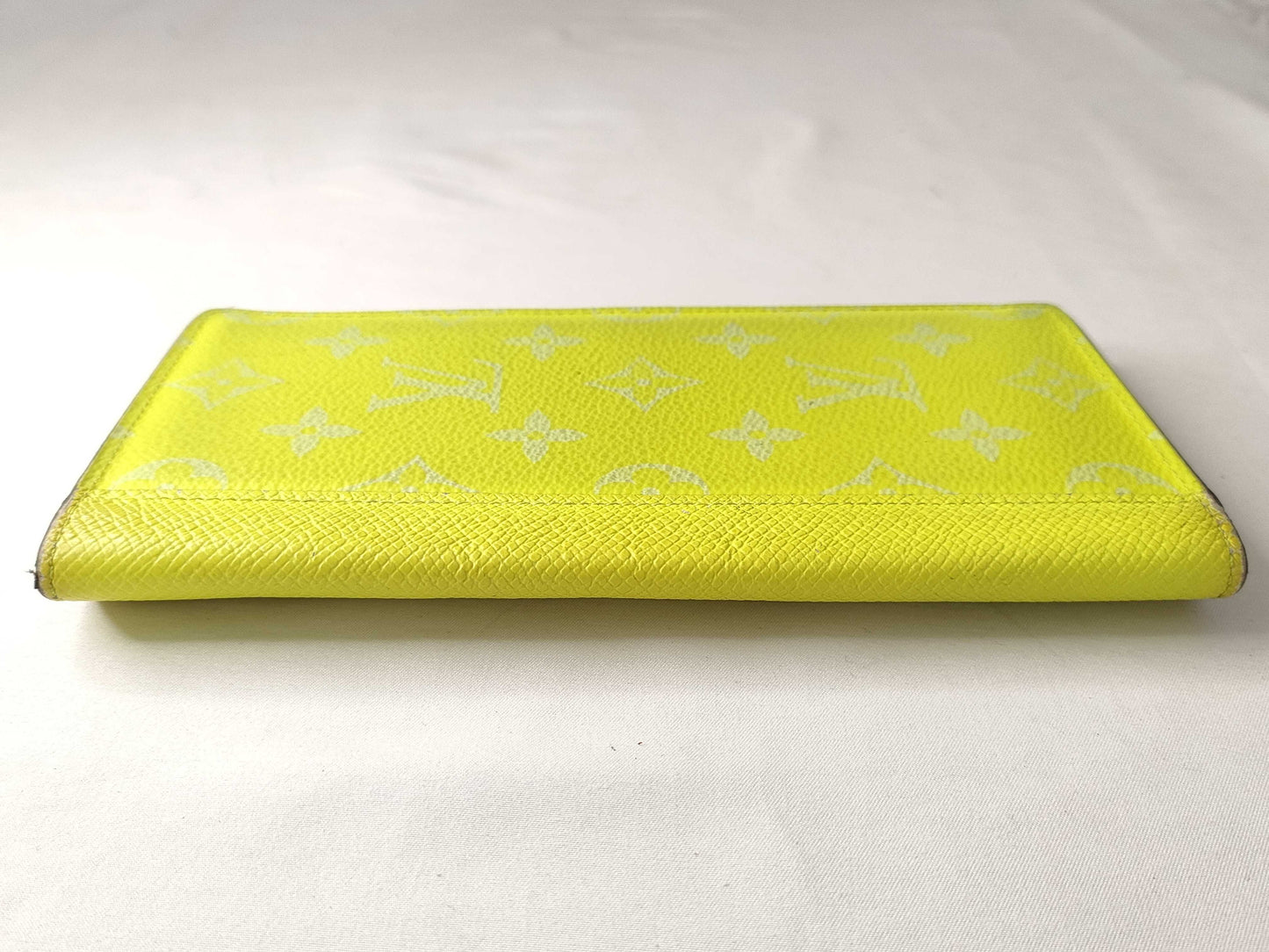 LOUIS VUITTON Vuitton Bros. Taigarama M30947 RFID Wallet