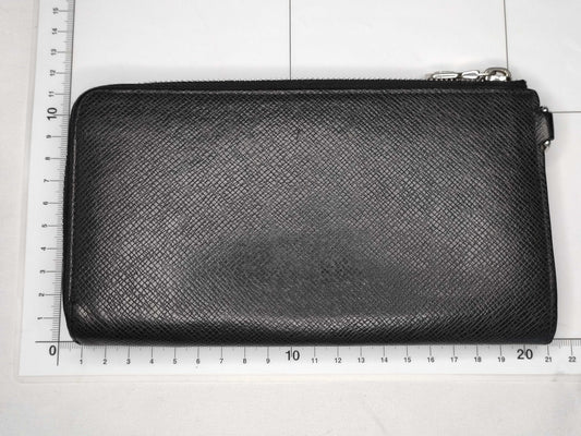 LOUIS VUITTON Taiga Vuitton Zippy Dragonne Taiga M69409 CA2270 Wallet