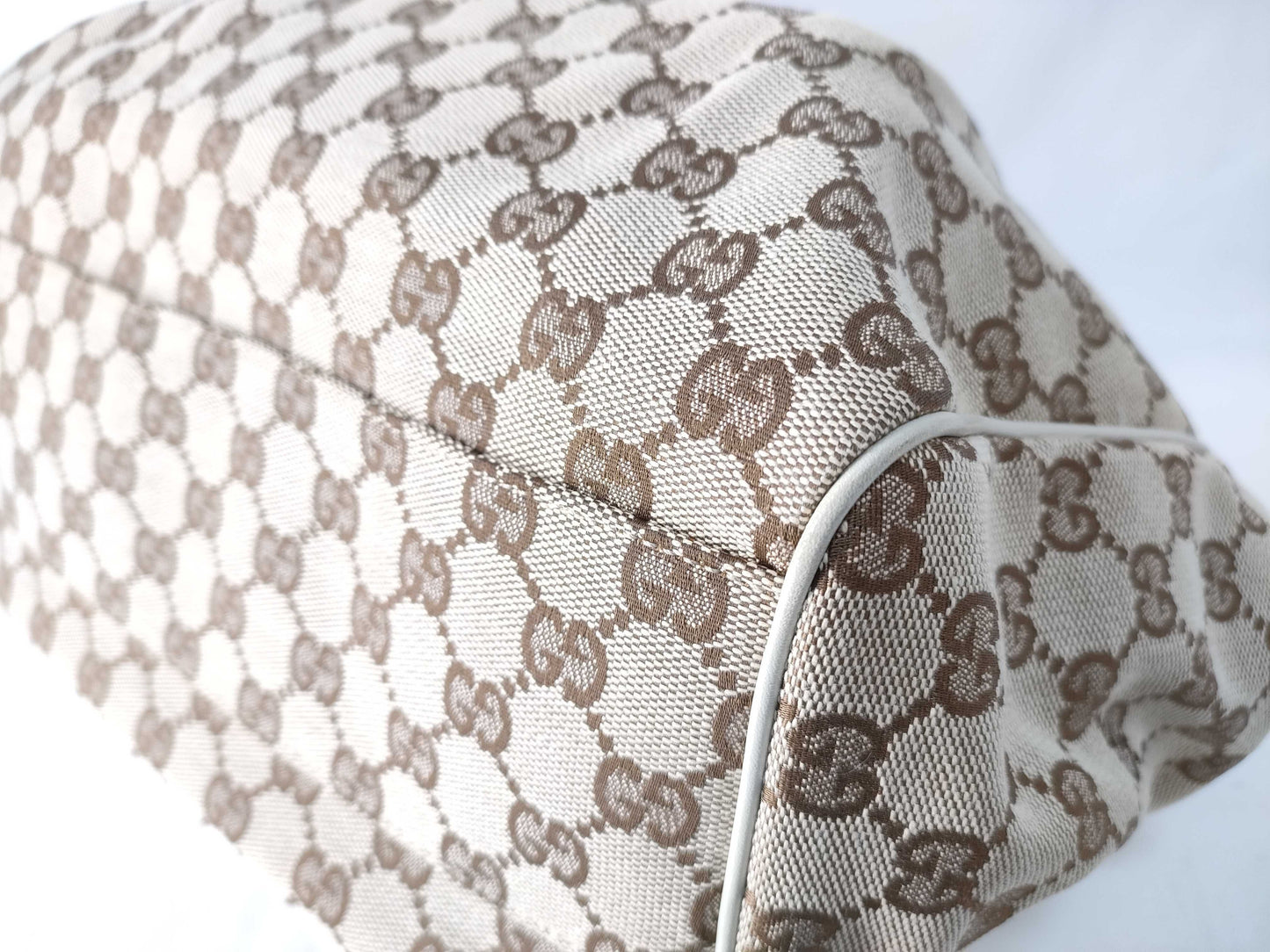 GUCCI Sukey GG Canvas Tote Bag in Beige/White Canvas/Leather, 211944/493075