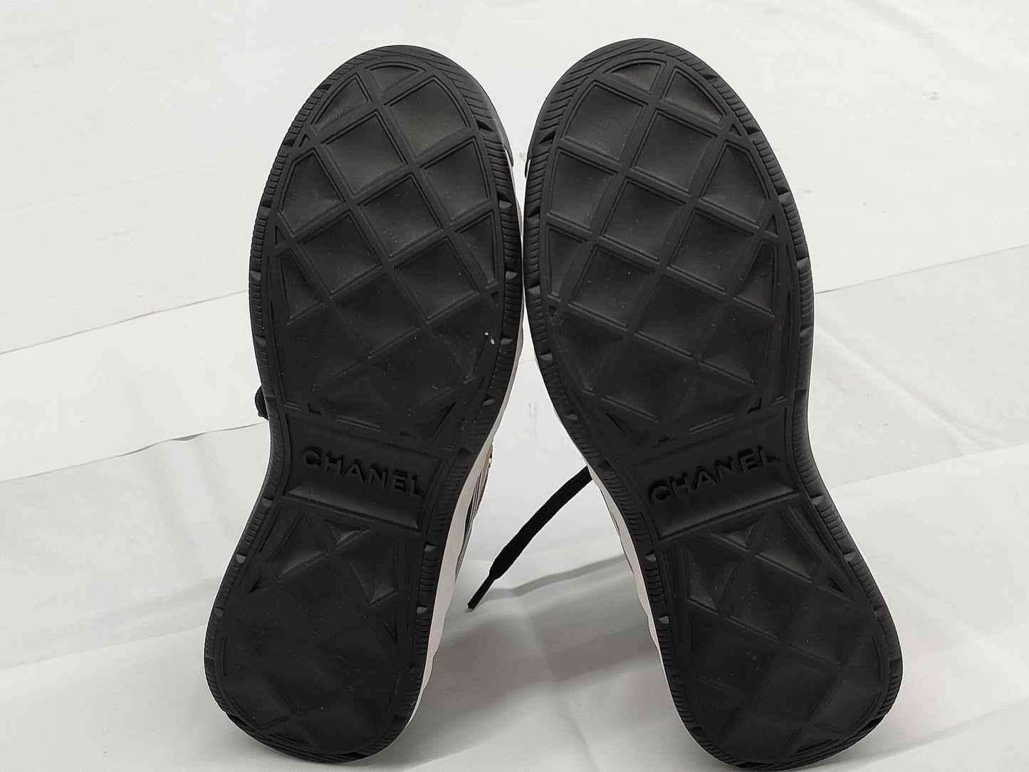 CHANEL CHANEL Sneakers G39982 Grey x Beige x Multi Suede x Rubber Sneakers