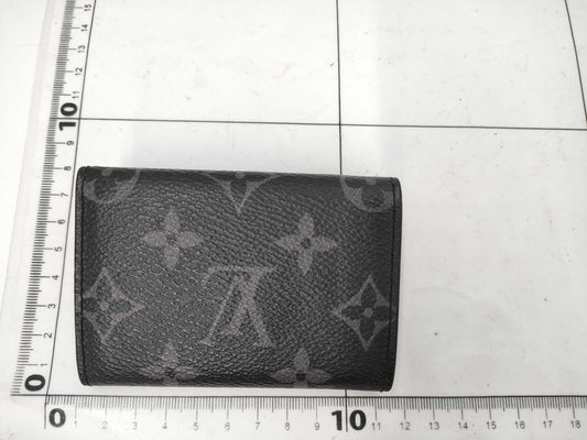 LOUIS VUITTON Monogram Eclipse Discovery Compact Wallet Wallet