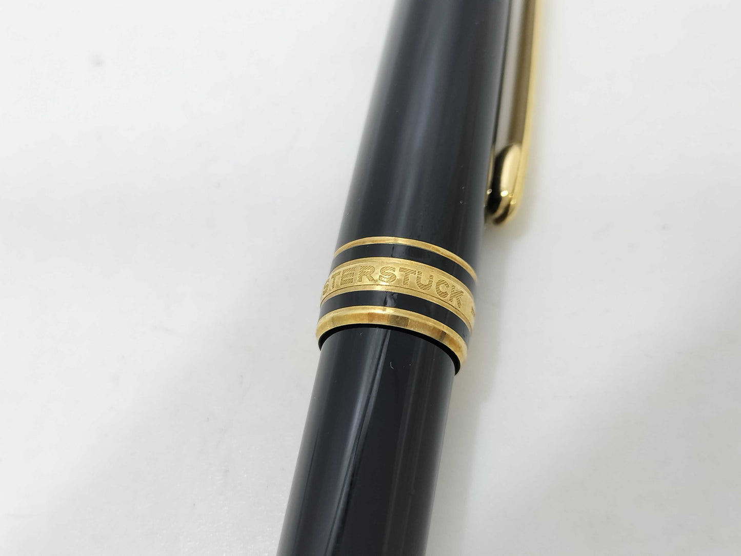 MONTBLANC Meisterstück Fountain Pen, Resin x 14K , Black x Gold