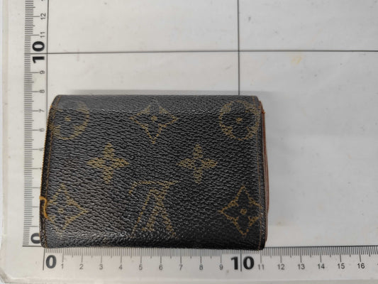LOUIS VUITTON LV Monogram Murticle Coin Case
