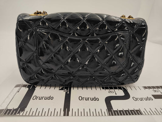 CHANEL Matlasse Patent Vintage Chain Shoulder Bag 21st Shoulder Bag