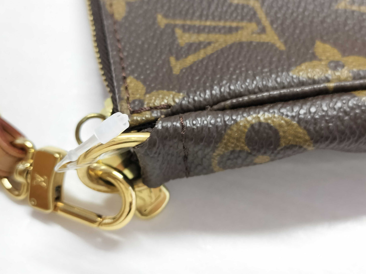 LOUIS VUITTON Monogram LV Accessory Pouch Pouch