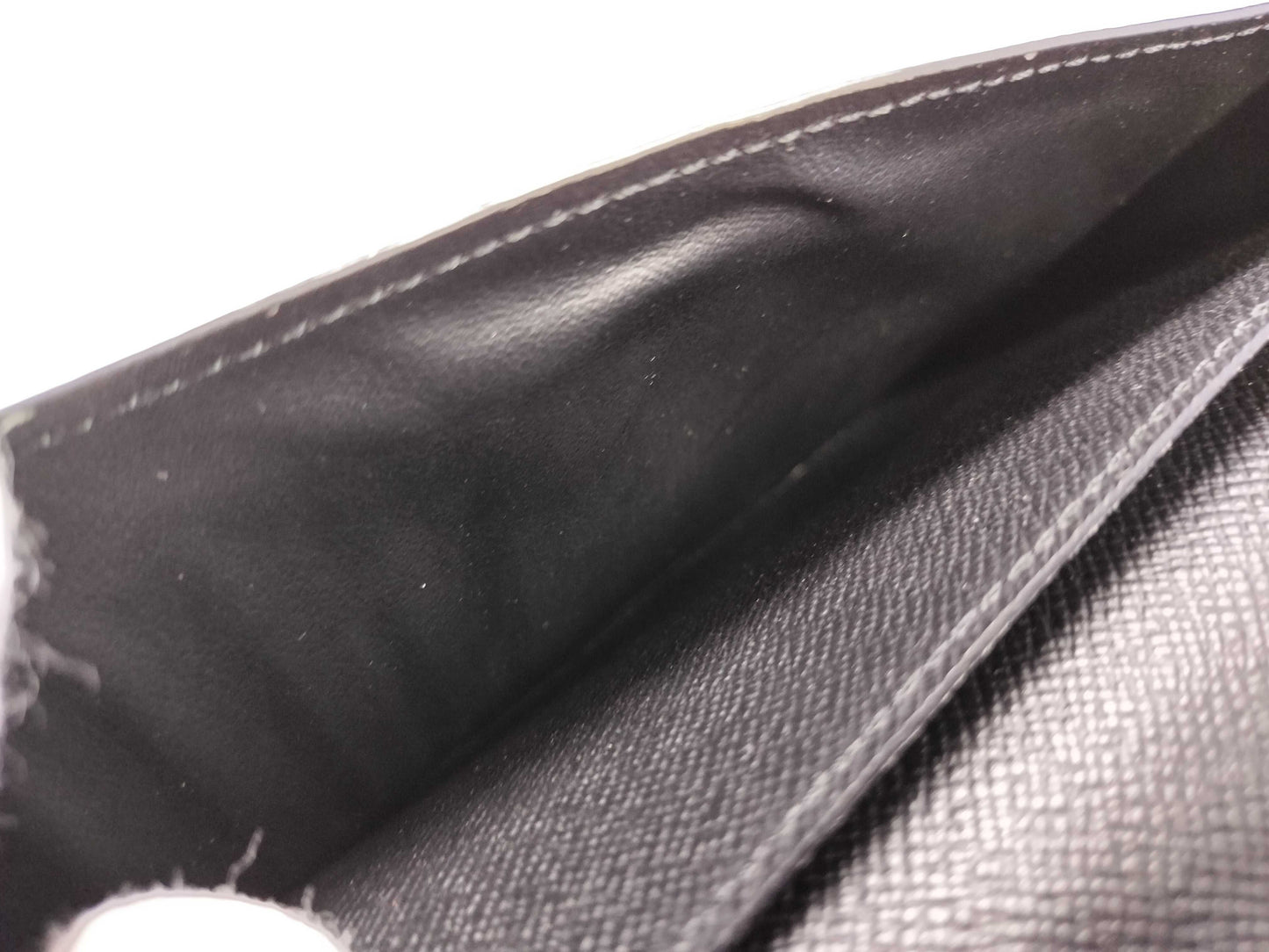 LOUIS VUITTON Taiga Vuitton Taiga Portefeuille Braza Wallet