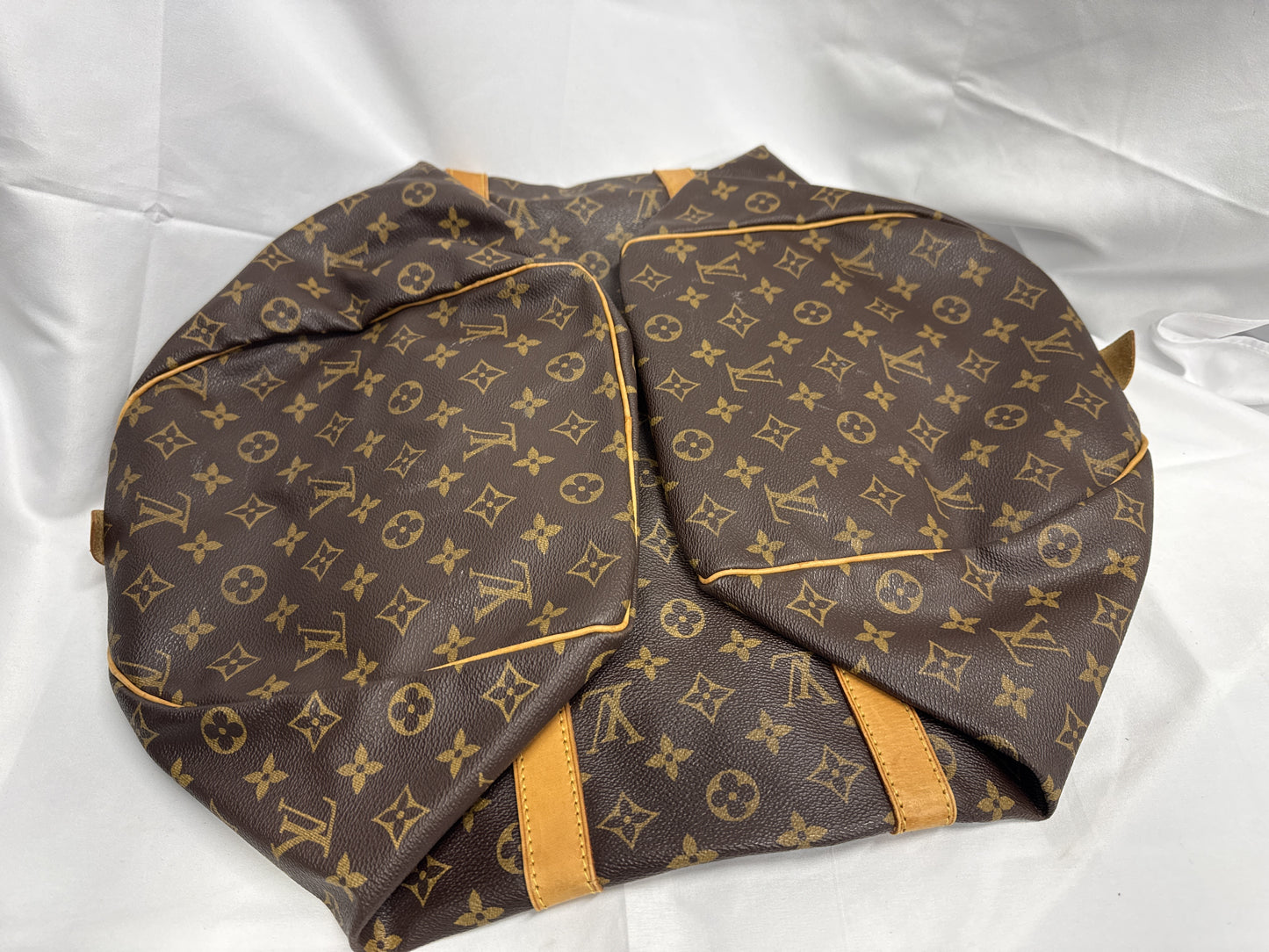 LOUIS VUITTON Keepall 50 Boston Bag