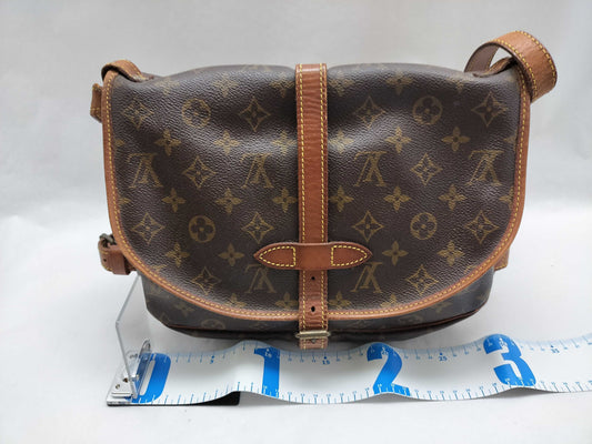 LOUIS VUITTON Monogram Bag Louis Vuitton Monogram Saumur 30 Shoulder Bag
