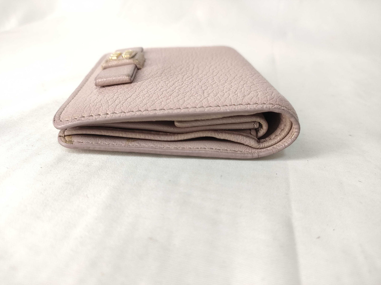 Miu Miu RFID vertical logo wallet with box