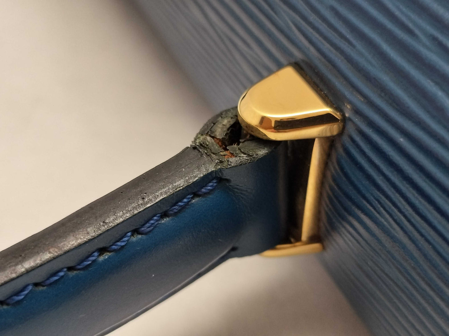 LOUIS VUITTON Epi LV handbag