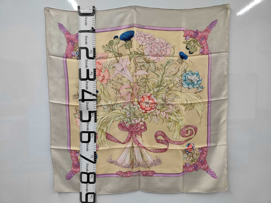 HERMES Carré 90 Scarf