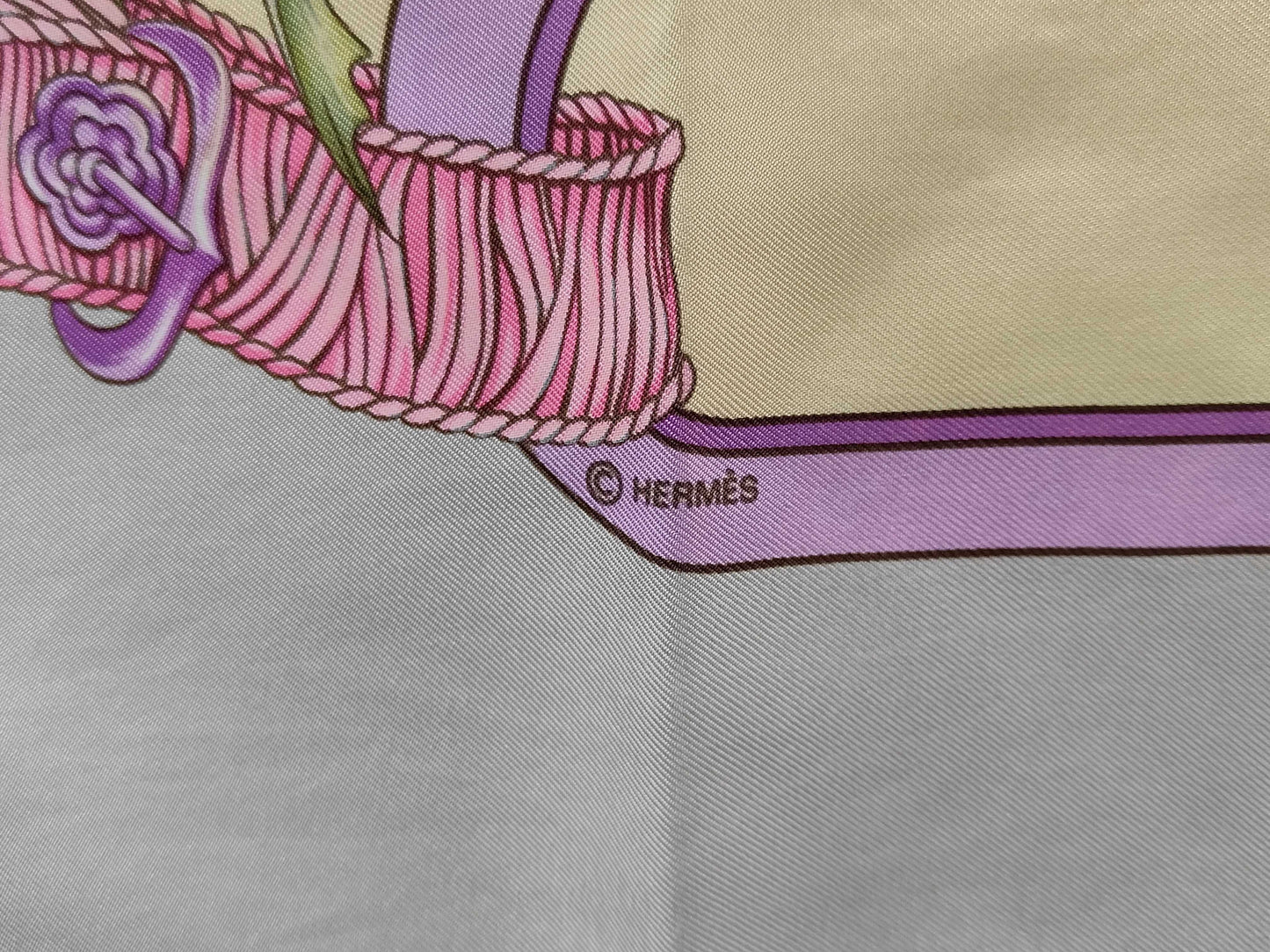 HERMES Carré 90 Scarf