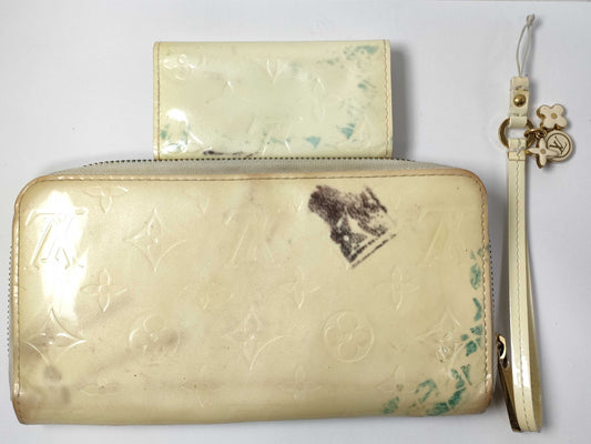 LOUIS VUITTON Vernis LV Zippy Wallet and other Vernis 3 Wallets