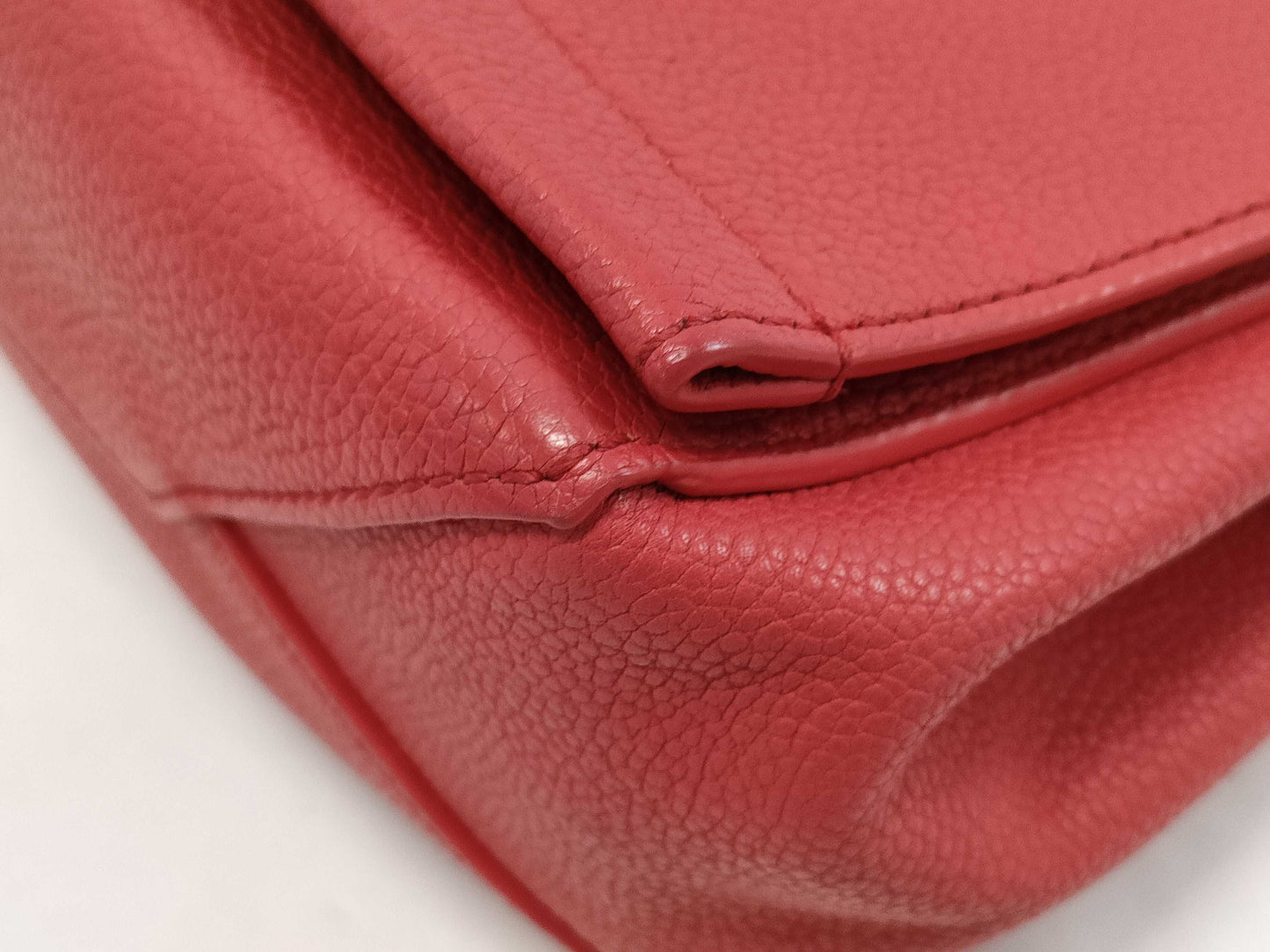 LOUIS VUITTON LV Lockme 2 BB Red Shoulder Bag