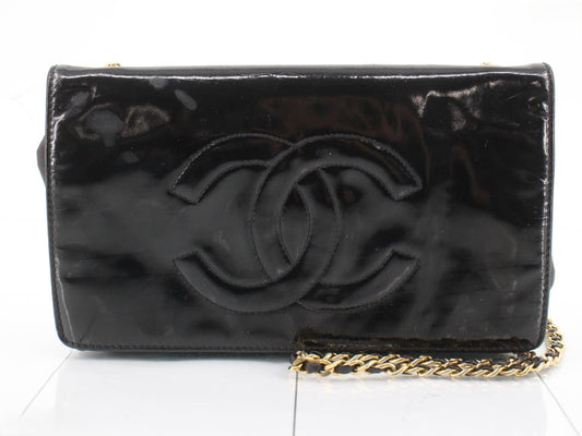 CHANEL Seal/Card No. 3 Chain Wallet Shoulder Bag