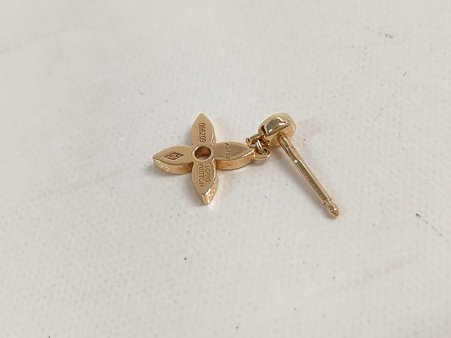 LOUIS VUITTON Idylle Single Earring, Au750, 1.0g
