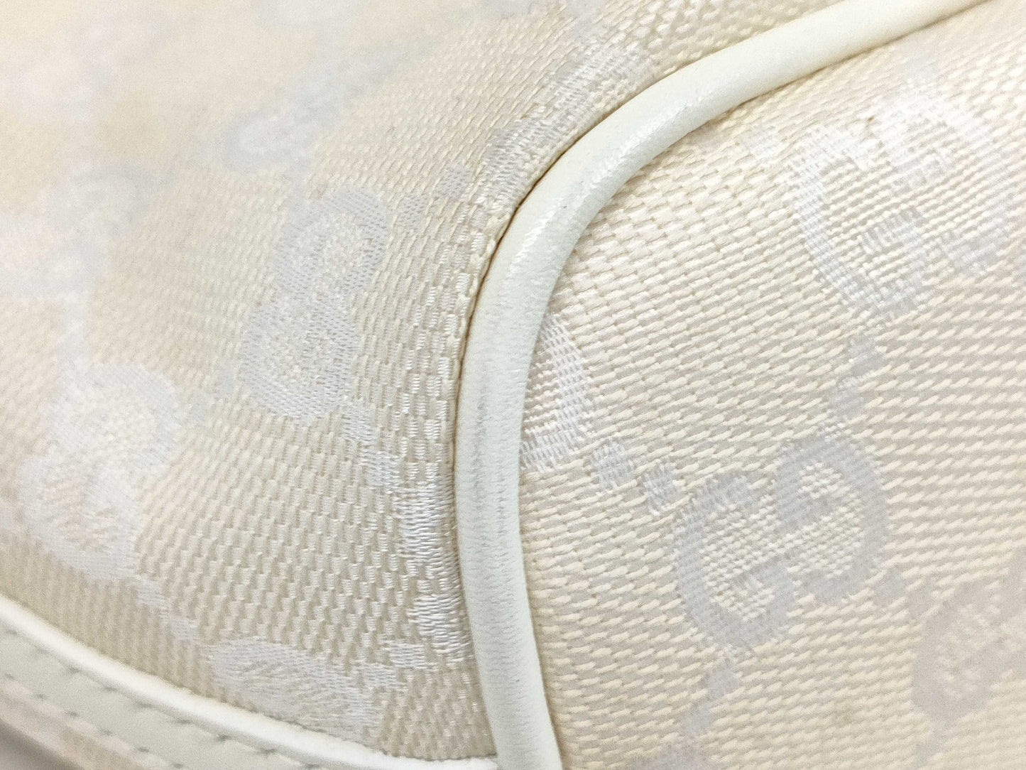 GUCCI GG Canvas 039/1103 Pouch