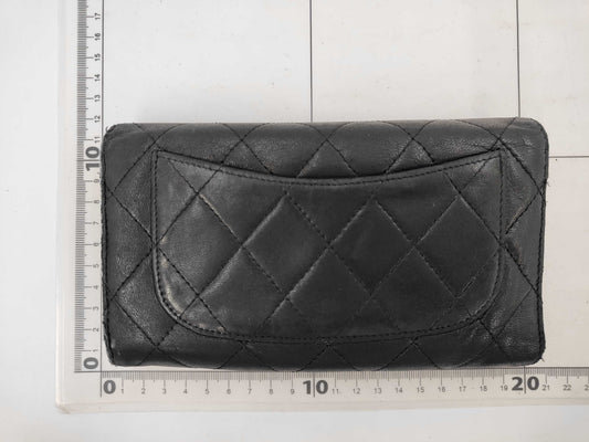 CHANEL CHANEL Matelasse Lambskin Wallet 11947541