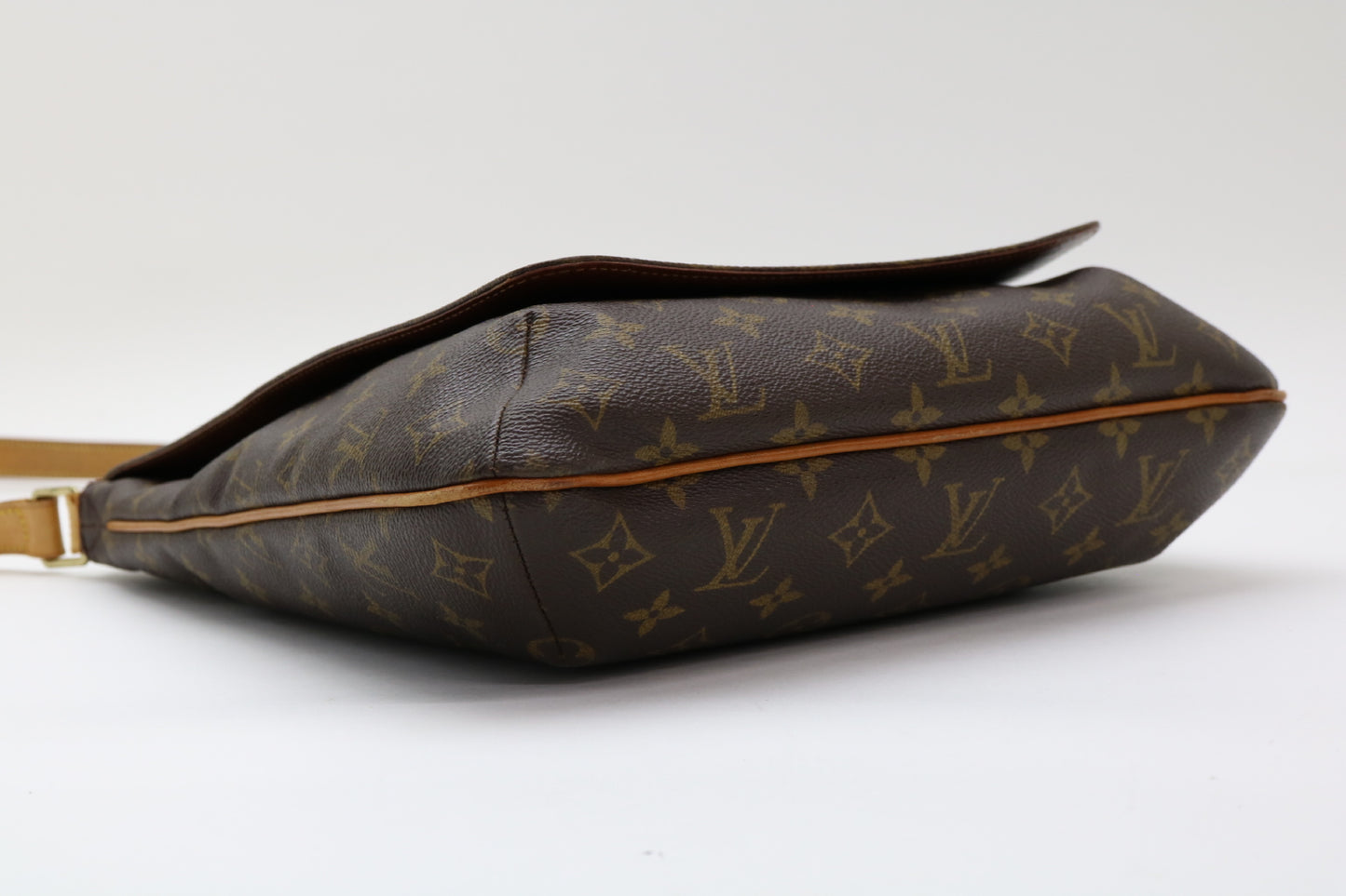 LOUIS VUITTON Musette Shoulder Bag