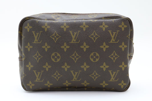 LOUIS VUITTON Monogram True Toilet 23 Pouch