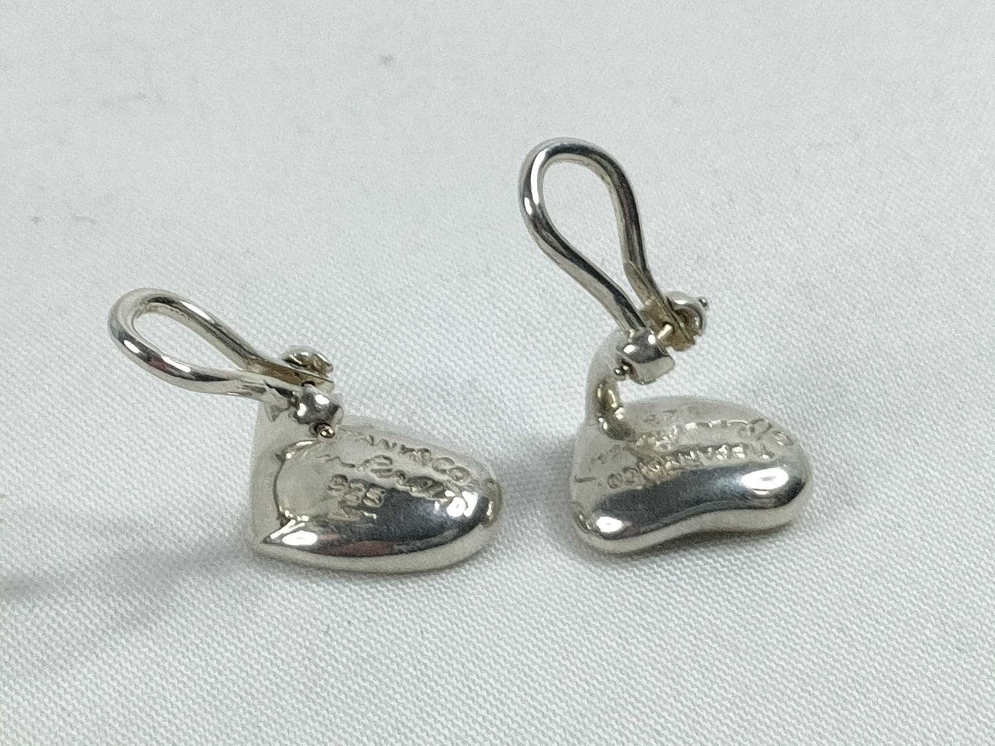 Tiffany & Co. Full Heart Earrings, SV925, 6.5g, with box and bag.