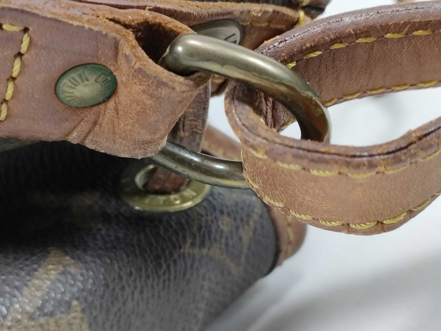 LOUIS VUITTON Monogram Louis Vuitton M42224 Shoulder Bag