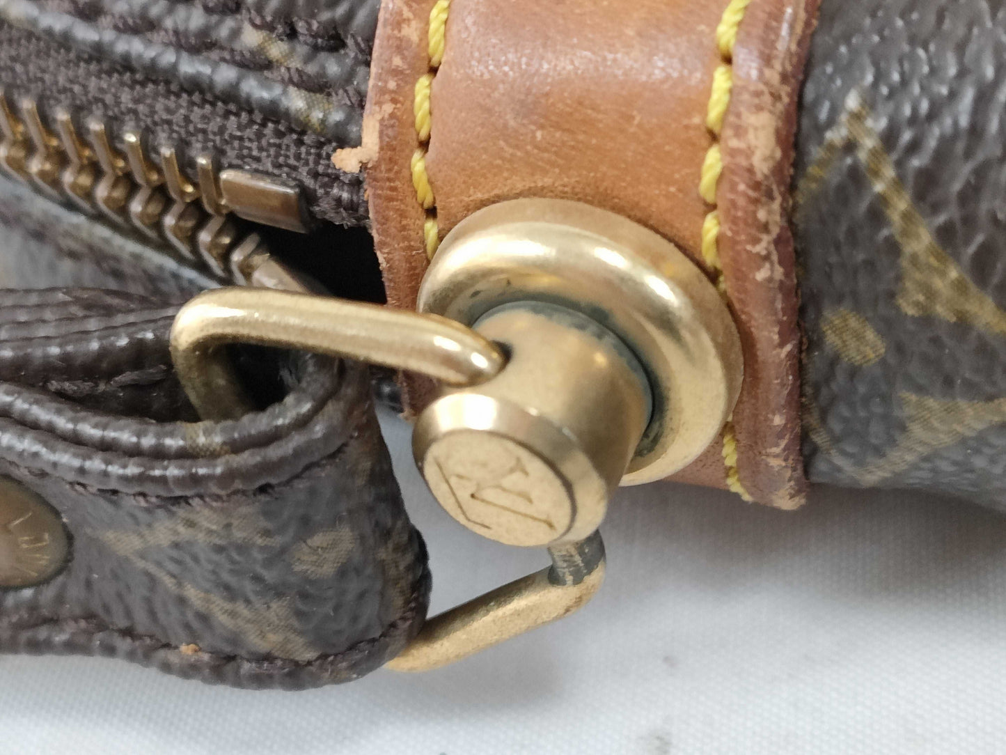 LOUIS VUITTON Monogram Louis Vuitton Marly Dragonne Second Bag