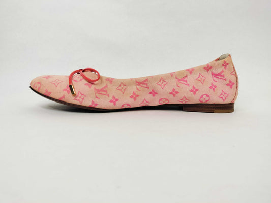 LOUIS VUITTON Monogram Mini LOUIS VUITTON Louis Vuitton Monogram Pumps
