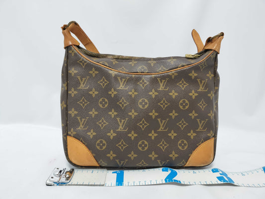 LOUIS VUITTON Monogram Boulogne 30 Monogram 854 Shoulder Bag
