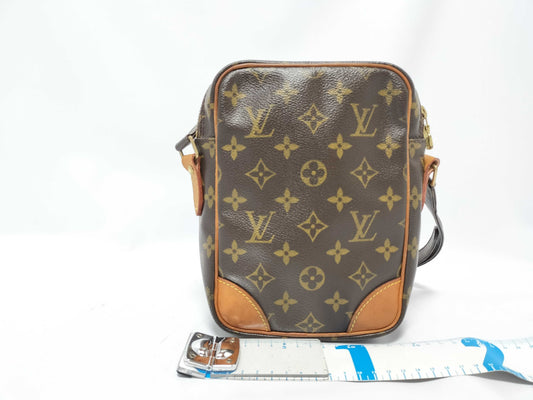 LOUIS VUITTON Monogram Amazon Monogram TH0023 Shoulder Bag