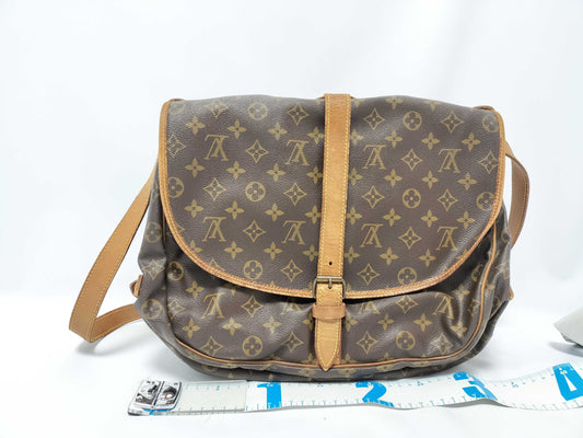 LOUIS VUITTON Monogram Saumur 35 Monogram AR0930 Shoulder Bag
