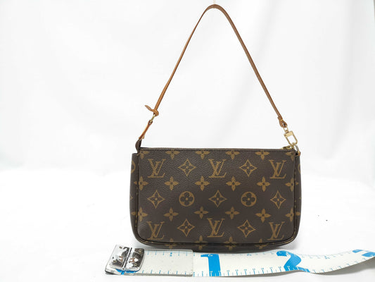 LOUIS VUITTON Monogram Accessoires Monogram AR1929 Pouch