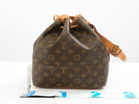 LOUIS VUITTON Monogram LOUIS VUITTON LV Monogram Petit Noe M42226 Shoulder Bag