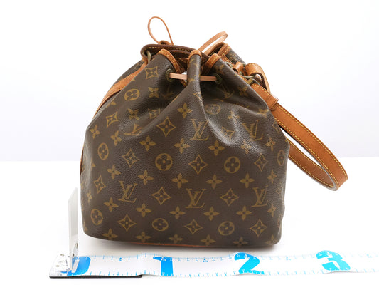 LOUIS VUITTON Monogram LOUIS VUITTON LV Monogram Petit Noe M42226 Shoulder Bag