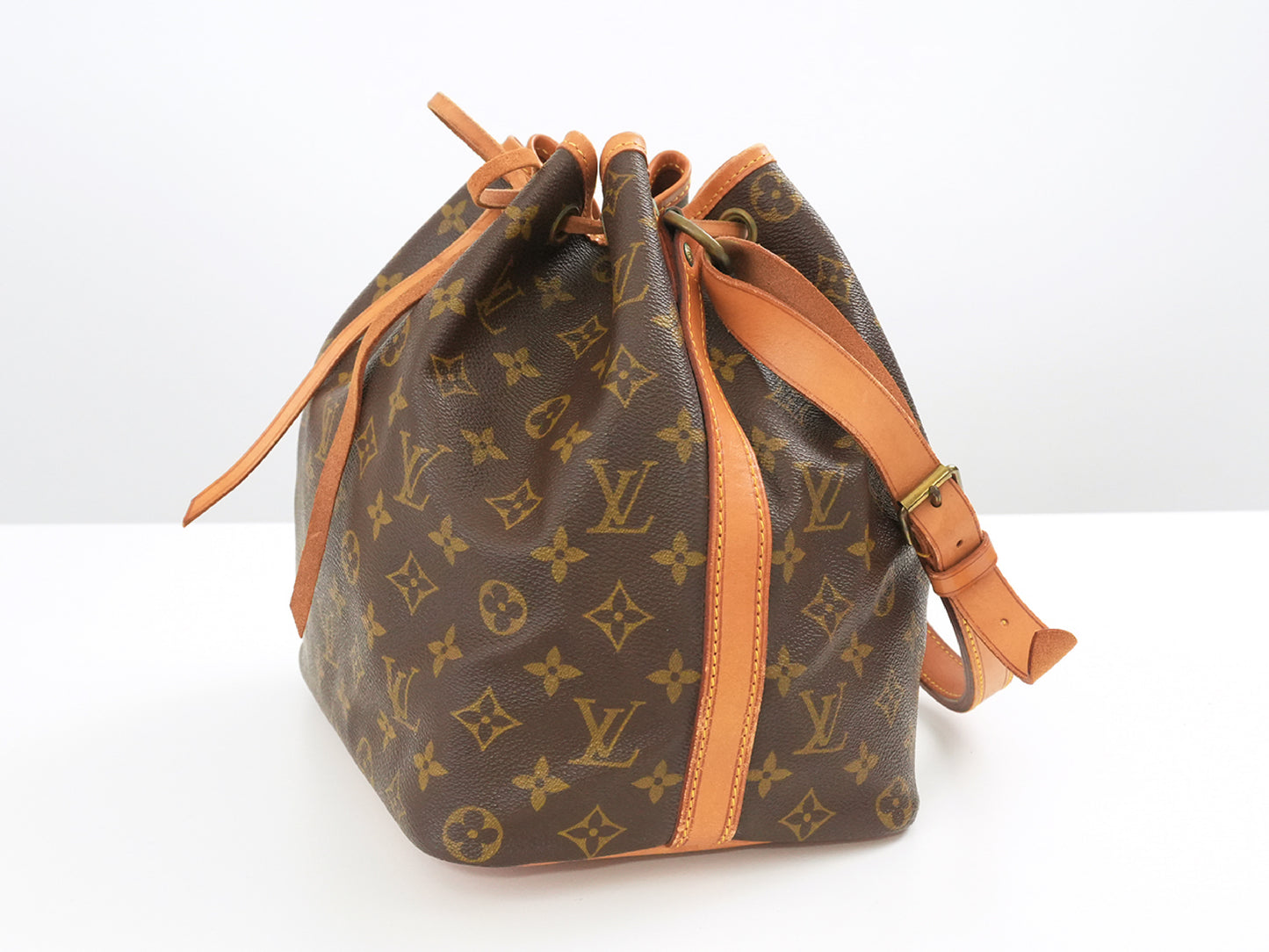 LOUIS VUITTON Monogram LOUIS VUITTON Louis Vuitton Monogram M40818 Petit Noe Shoulder Bag Shoulder Bag