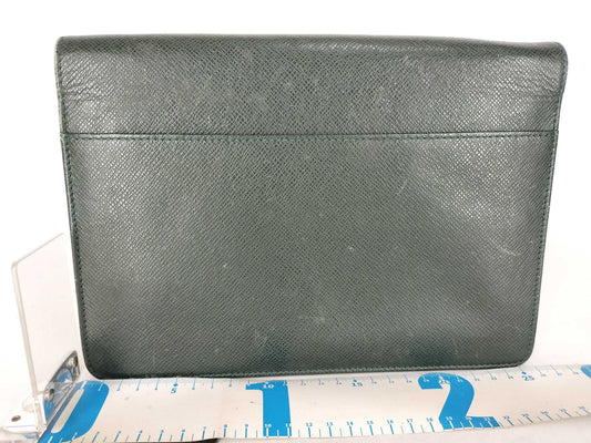 LOUIS VUITTON Taiga Clado M30194 Second Bag