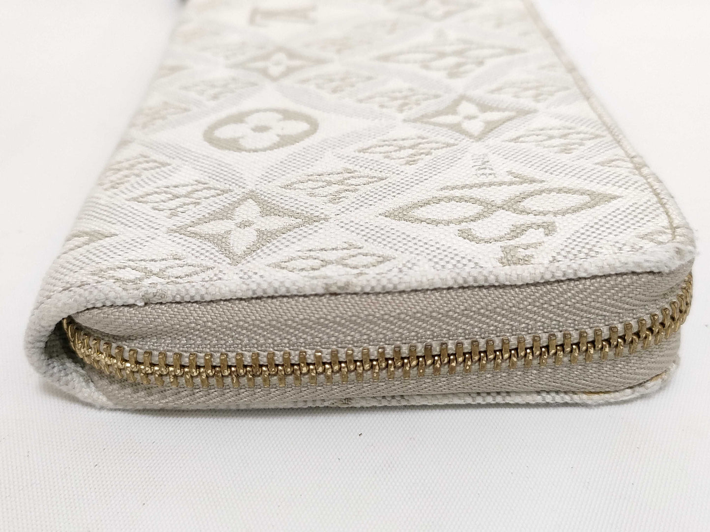 LOUIS VUITTON Zippy Wallet SINCE1854 Jacquard M81172 RFID Wallet