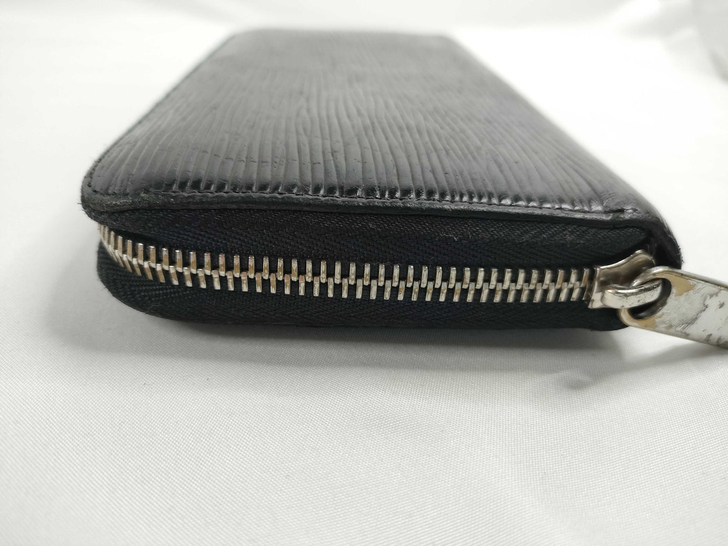 LOUIS VUITTON Epi Zippy Wallet M61857 MI0157 Wallet