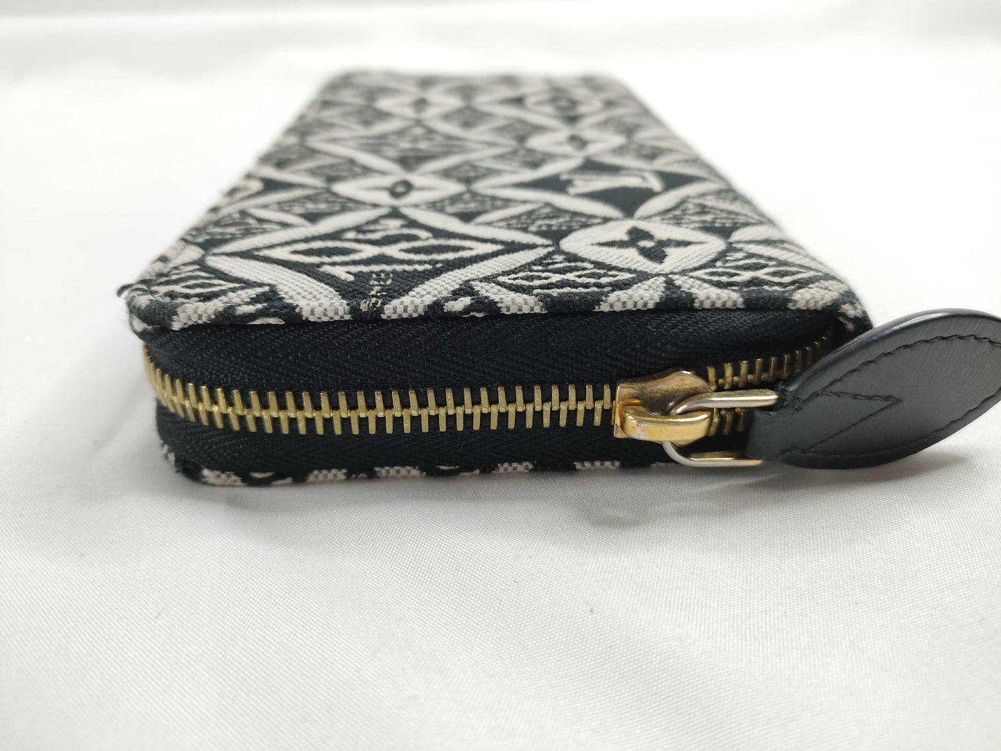 LOUIS VUITTON Zippy Wallet SINCE1854 Jacquard M80324 RFID Wallet