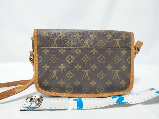LOUIS VUITTON Monogram Shoulder Bag