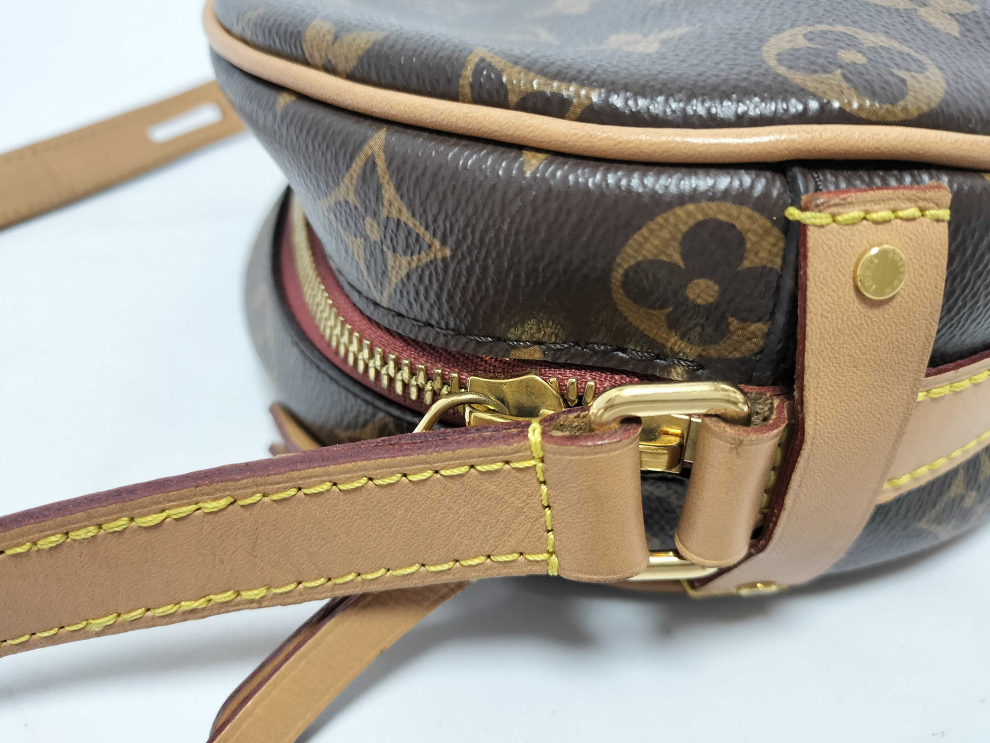 LOUIS VUITTON Monogram Shoulder Bag
