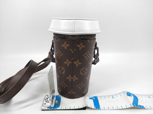 LOUIS VUITTON Monogram Shoulder Bag
