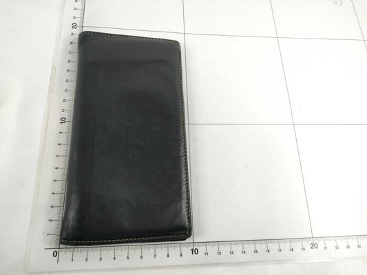 Salvatore Ferragamo Bifold Long Wallet in Black Leather