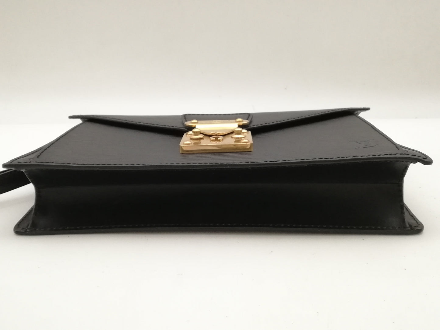 LOUIS VUITTON Epi Pochette Serie Dragonne M52612 Noir Clutch Bag